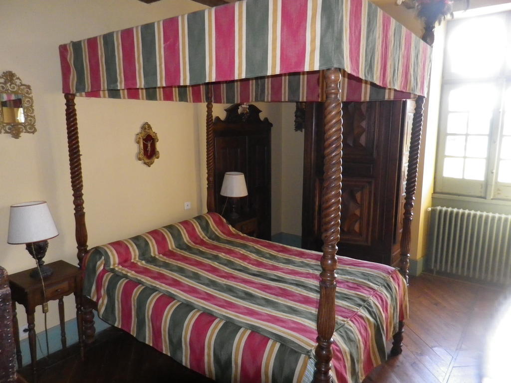 Mimbaste Chambres Et Table D'Hotes Manoir Capcazal De Pachiou المظهر الخارجي الصورة